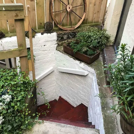 Bullock's Barn Guest house